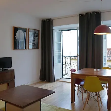 Two Bedroom In Historic Location - Close To The River With Ac By Lisbeyond